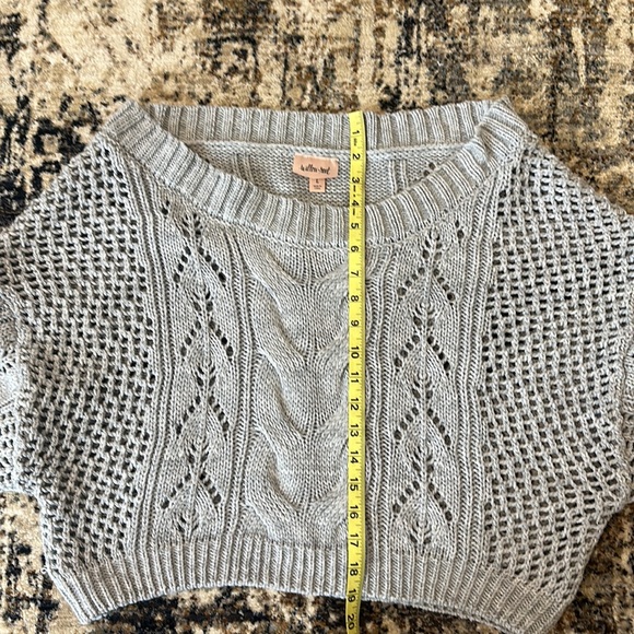 WILLOW & ROOT Pointelle Cropped Cable Knit Sweater LARGE Gray EUC! - Picture 6 of 8